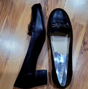 Michael Kors leather pumps size 10